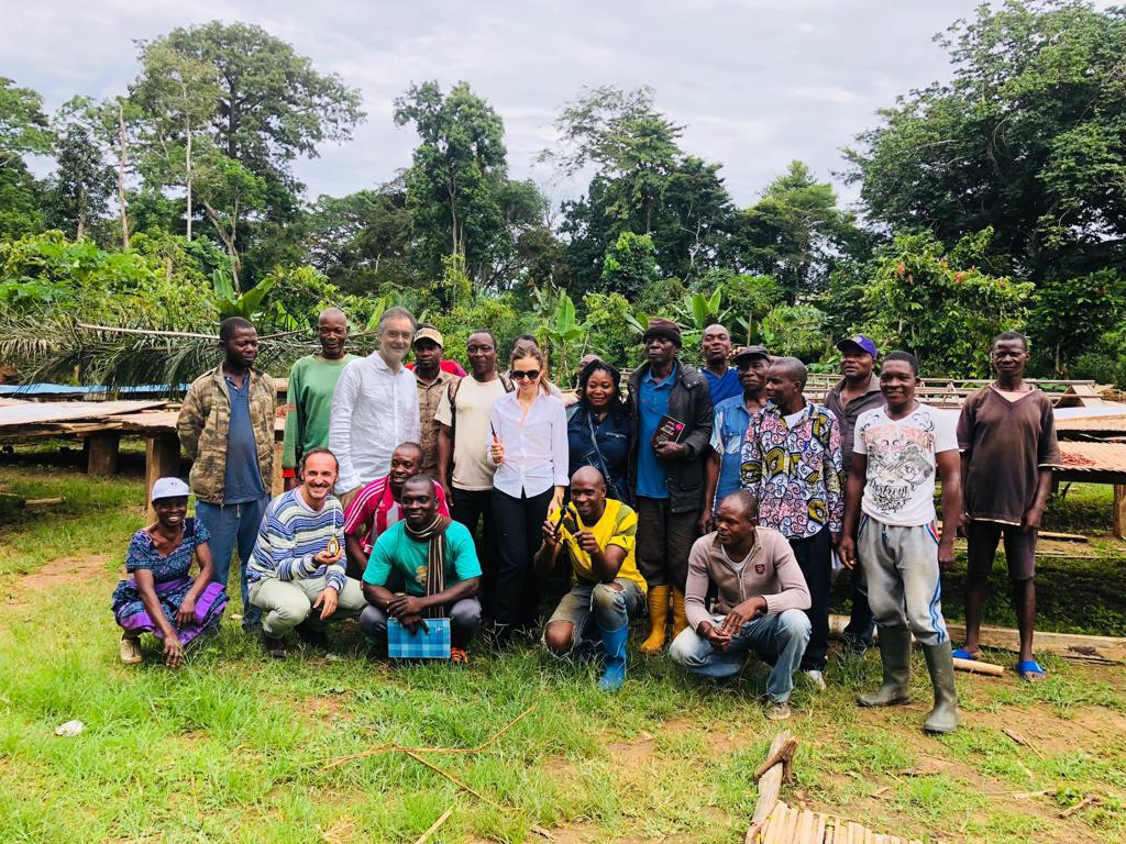 L'équipe TOKCHAM - Collaboration franco-camerounaise pour le commerce équitable